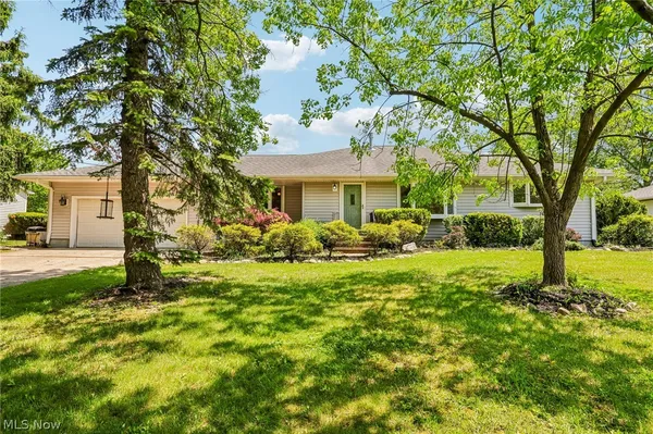 $329,000 | 1147 Ridgeview Drive, Brunswick, OH 44212