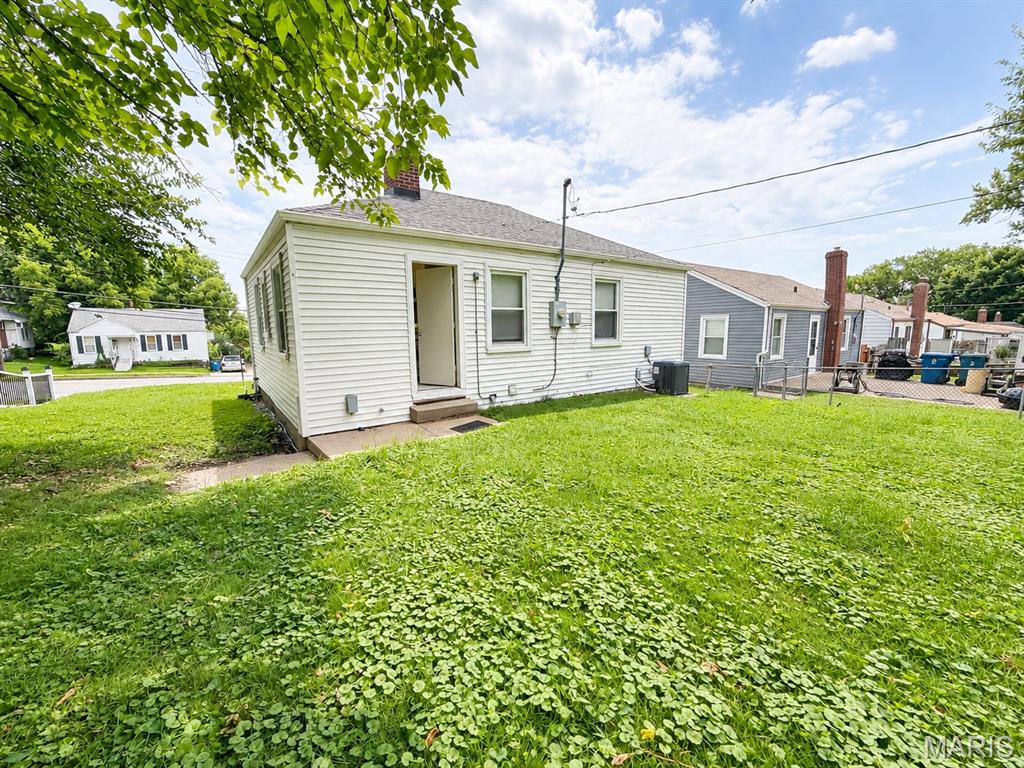 9934 Lackland Road Overland, MO 63114 - Photo 14 of 14