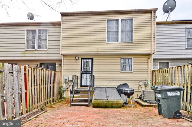 $2,700 | 11430 Horse Soldier Place, Beltsville, MD 20705