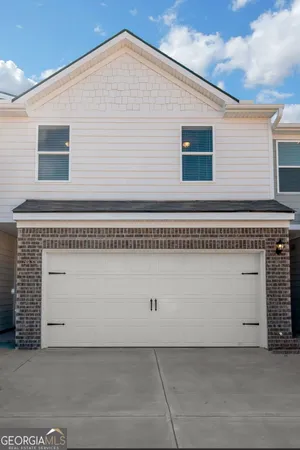 $270,000 | 5432 Biltmore Drive, Atlanta, GA 30349