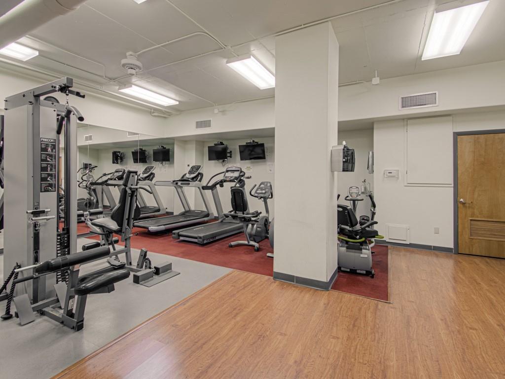 4545 Wornall Road, Unit 208 Kansas City, MO 64111 - Photo 29 of 37