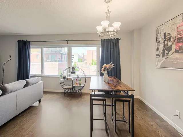 $135,700 | 4545 Wornall Road, Unit 208, Kansas City, MO 64111