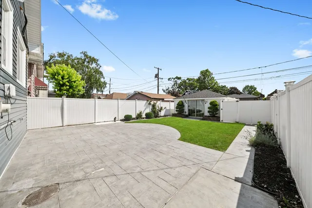 $379,900 | 3141 54th Court, Cicero, IL 60804