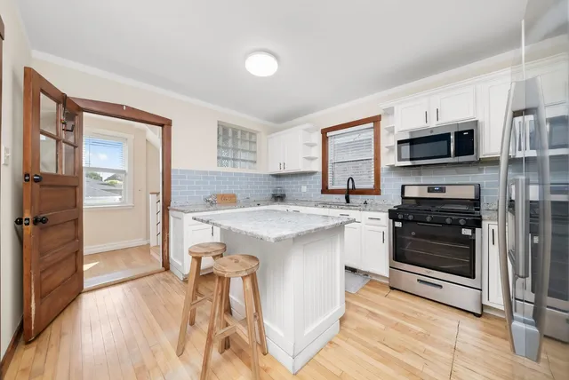 $379,900 | 3141 54th Court, Cicero, IL 60804