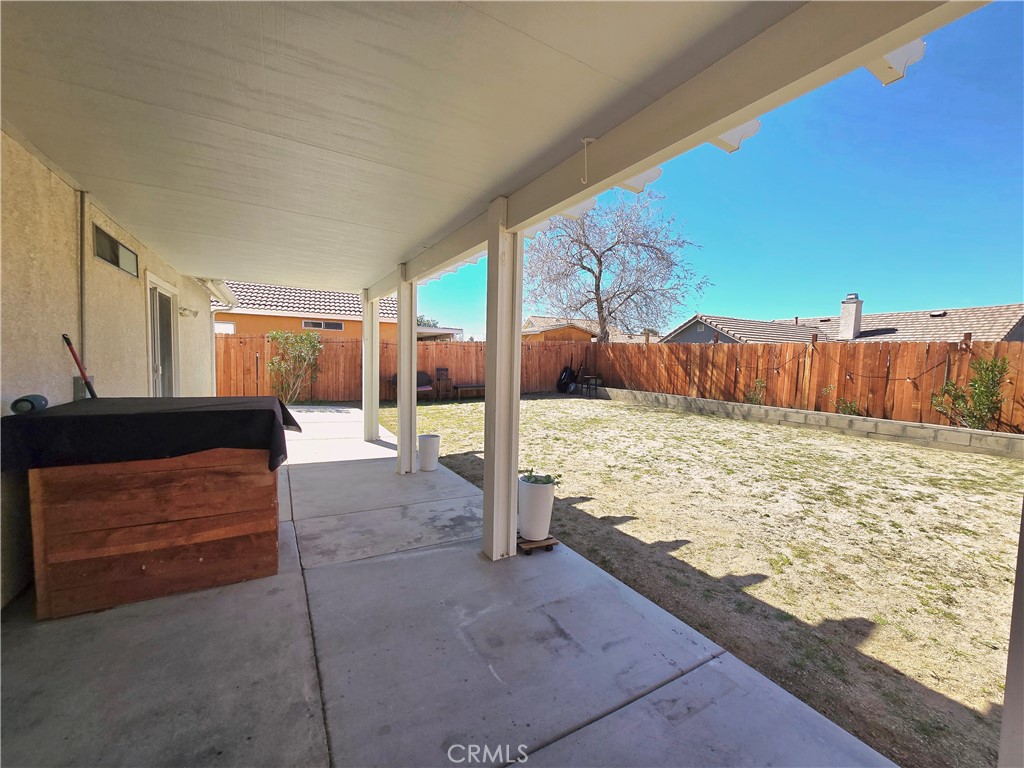 36839 Goldenview Way Palmdale, CA 93552 - Photo 4 of 20 a view of a outdoor space with seating area