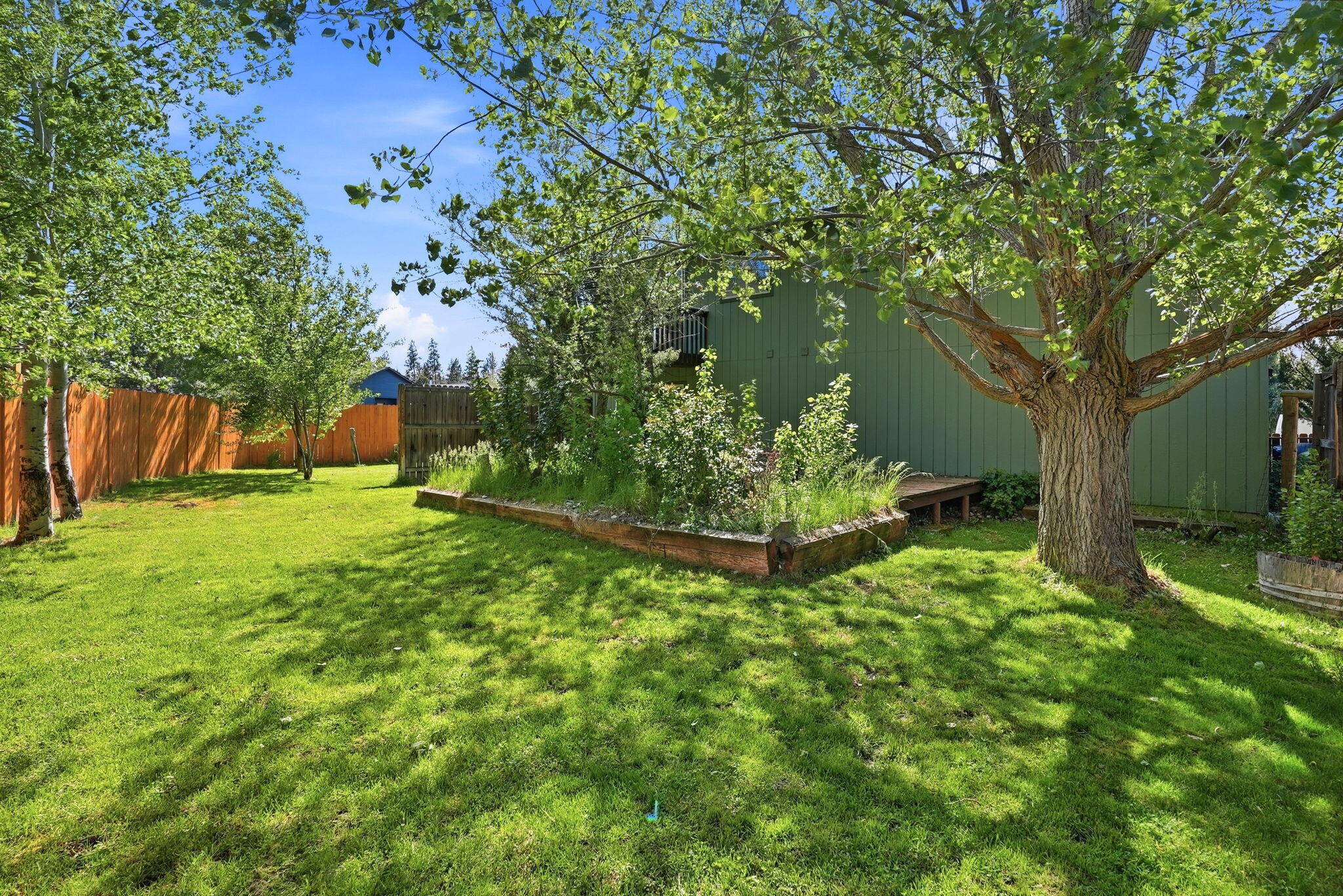 220 North Rope Place Sisters, OR 97759 - Photo 17 of 28 35-web-or-mls-Riley_Visuals_047