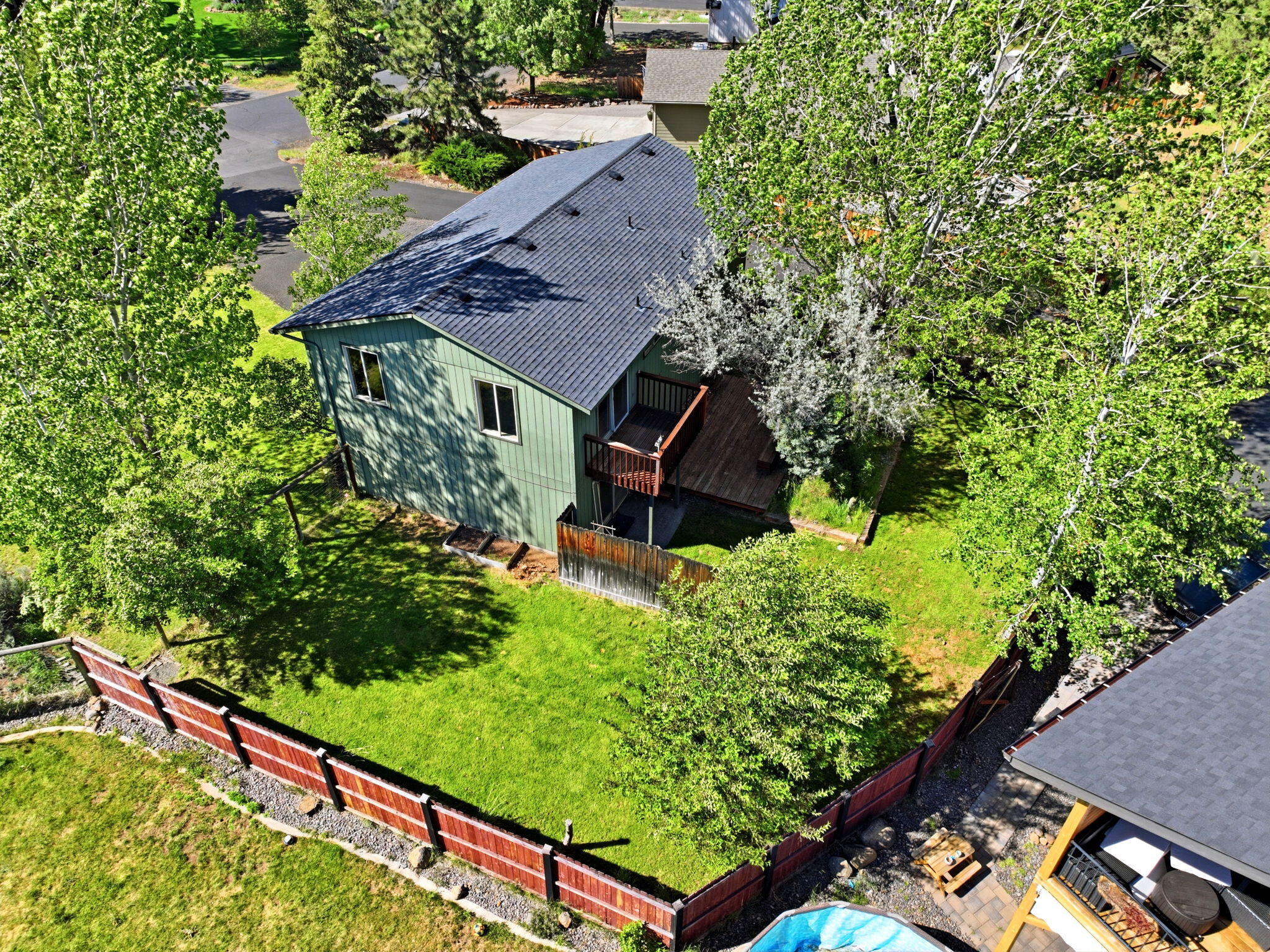 220 North Rope Place Sisters, OR 97759 - Photo 25 of 28 49-web-or-mls-Riley_Visuals_009