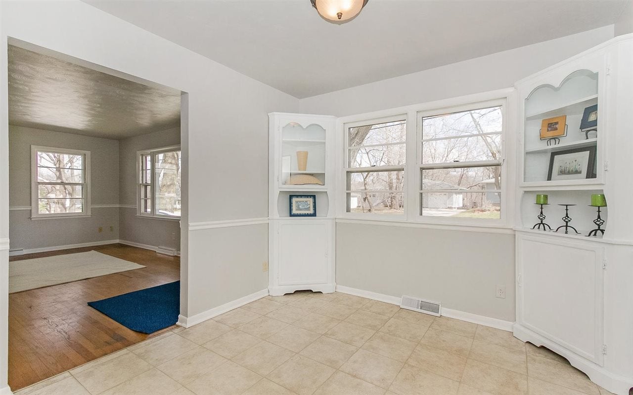 1435 Prairie Du Chien Road Iowa City, IA 52245 - Photo 5 of 25 Gallery Image 5