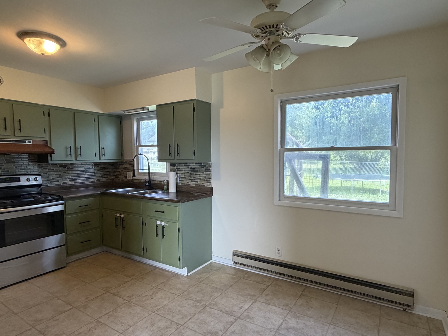 419 East Cleveland Street Cullom, IL 60929 - Photo 8 of 14