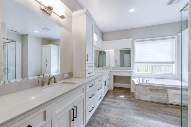 a view of a room with wooden floor and closet