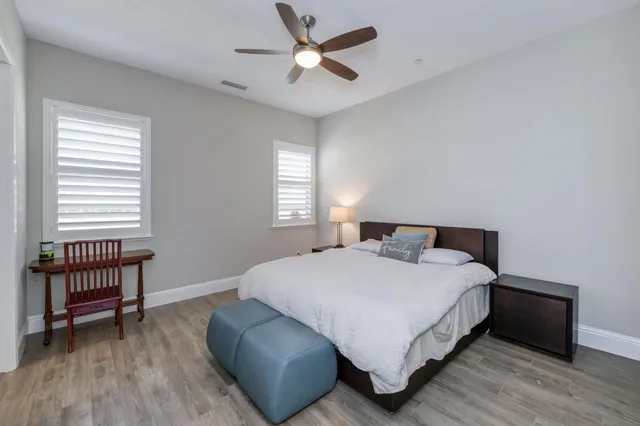 a view of an outdoor space and window