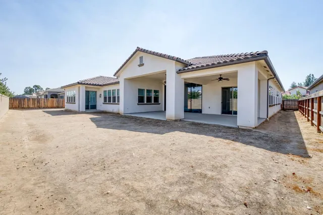 $1,550,000 | 2687 Trenton Avenue, Clovis, CA 93619