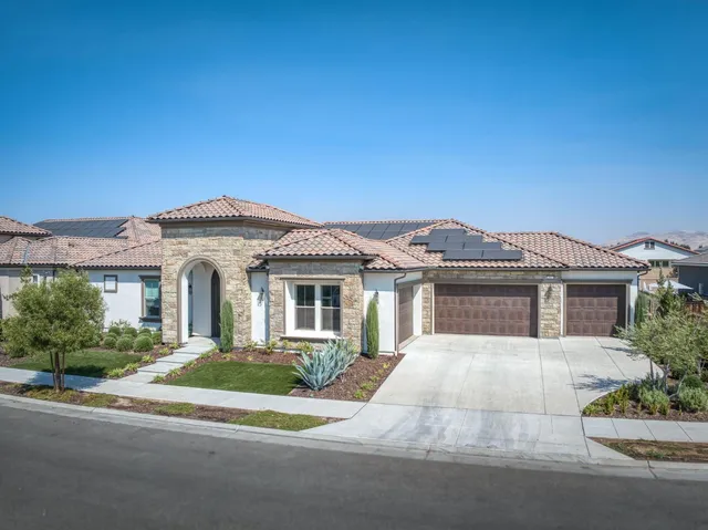 $1,550,000 | 2687 Trenton Avenue, Clovis, CA 93619