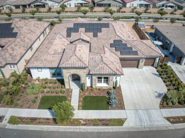 $1,550,000 | 2687 Trenton Avenue, Clovis, CA 93619