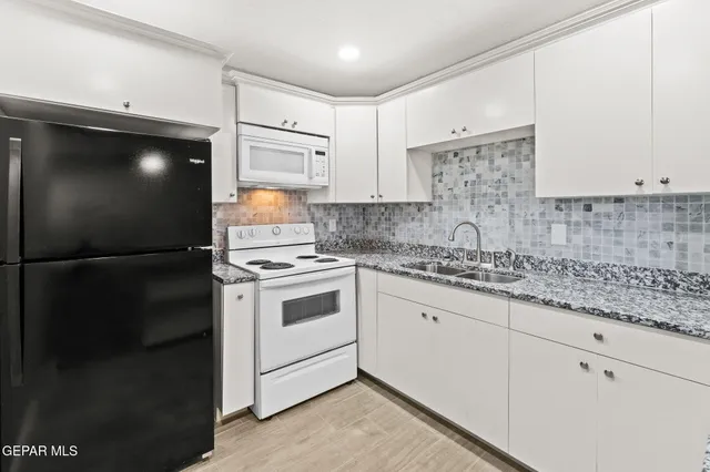 $975 | 6400 Edgemere Boulevard, Unit 11, El Paso, TX 79925