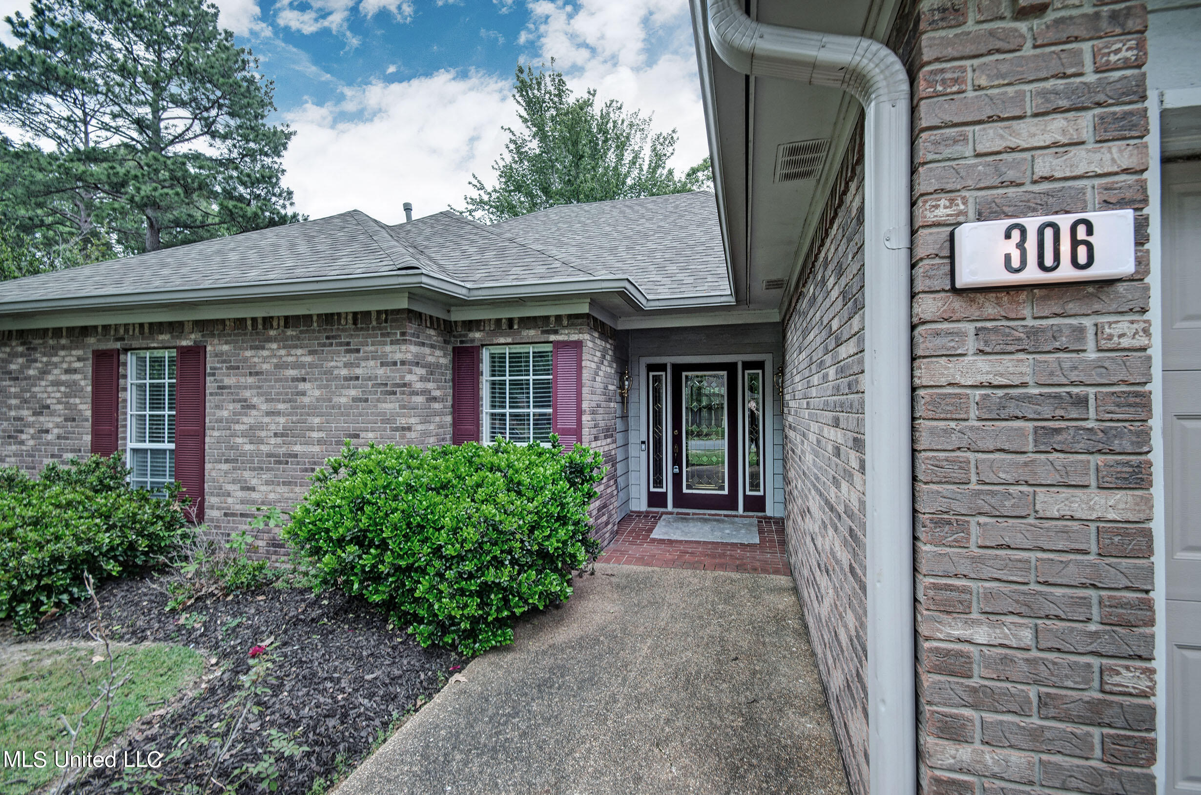 306 Water Oak Road Brandon, MS 39047 - Photo 3 of 27 IMGP8462_3_4