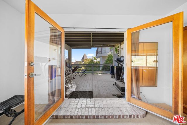 $2,580,000 | 3162 Durand Drive, Los Angeles, CA 90068