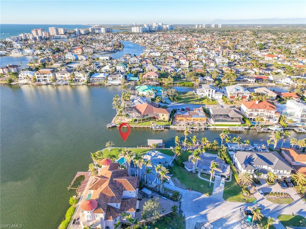 369 Pine Avenue Naples, FL 34108 - Photo 15 of 25