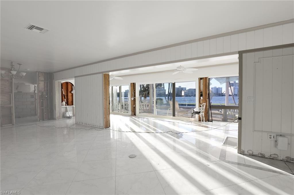 369 Pine Avenue Naples, FL 34108 - Photo 20 of 25