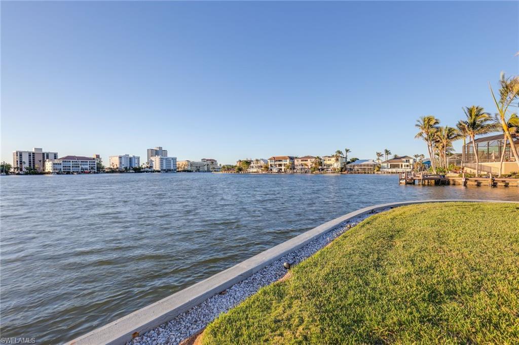 369 Pine Avenue Naples, FL 34108 - Photo 21 of 25