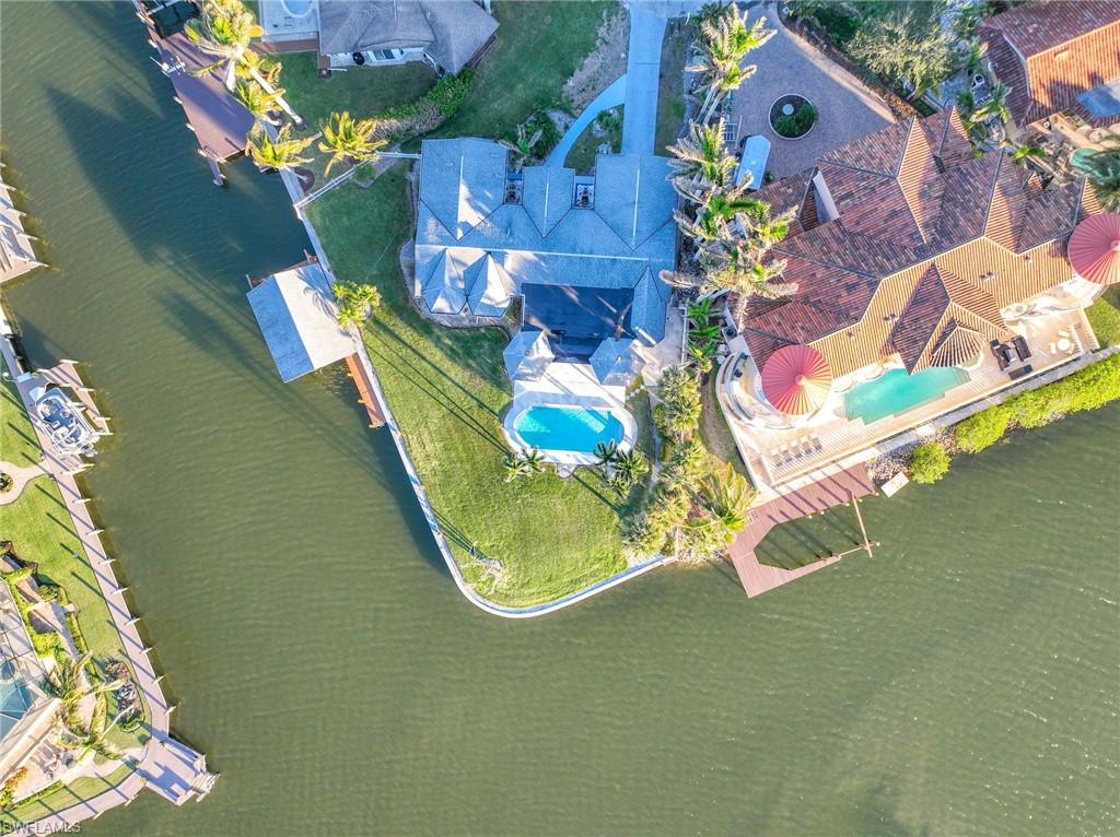 369 Pine Avenue Naples, FL 34108 - Photo 4 of 25