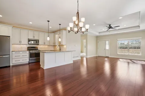 $549,000 | 656 Baker Street, Walworth, WI 53184