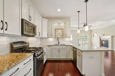 $549,000 | 656 Baker Street, Walworth, WI 53184