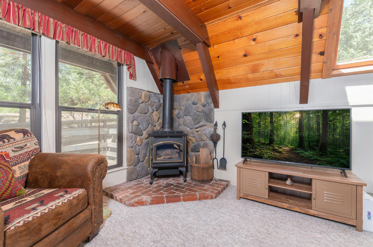 1380 Incline Way Arnold, CA 95223 - Photo 6 of 38