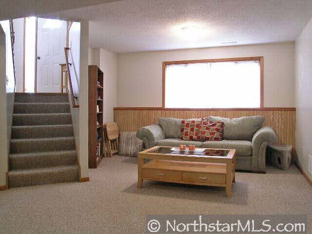 5611 22nd Avenue Northwest Rochester, MN 55901 - Photo 6 of 9