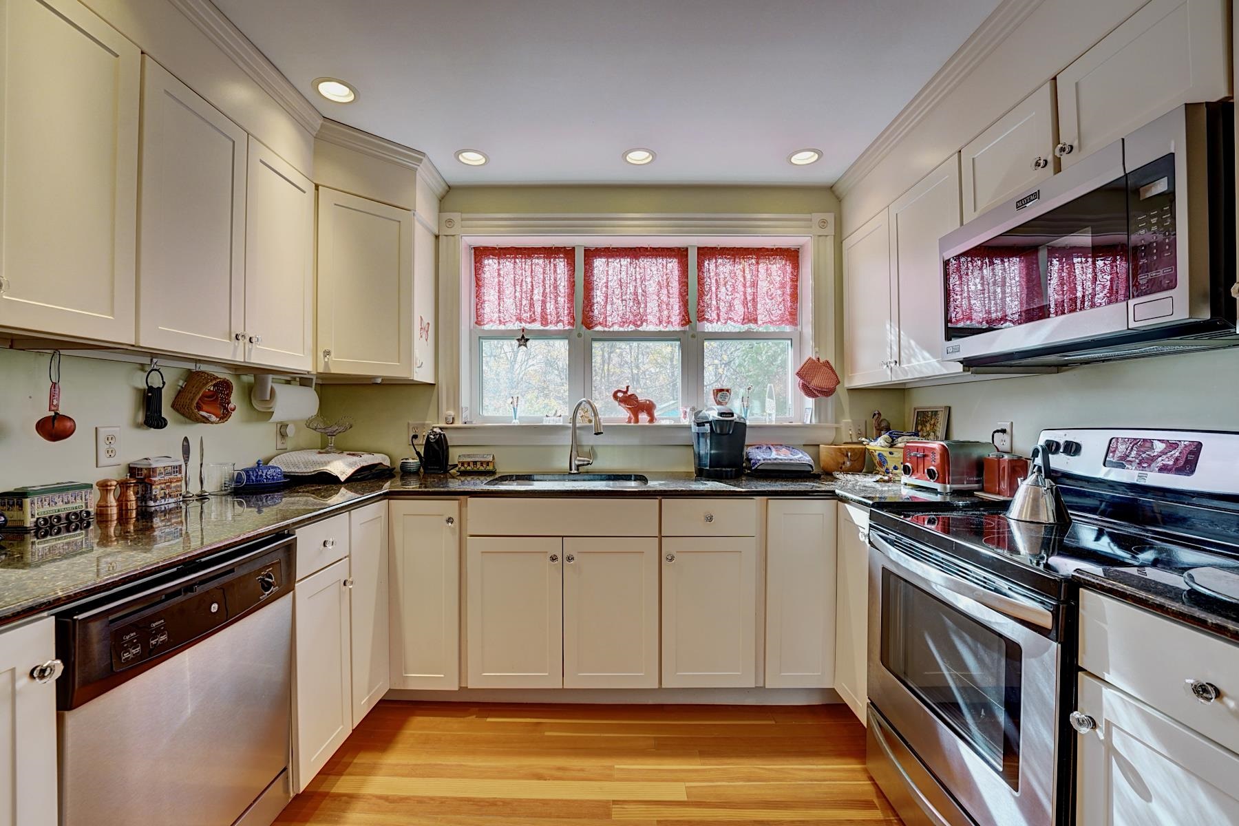 68 Perkins Road Rye, NH 03870 - Photo 17 of 25