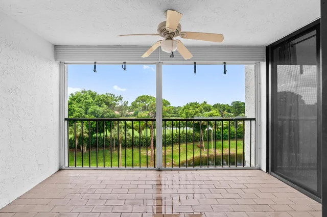 $349,000 | 6562 Boca Del Mar Drive, Unit 527, Boca Raton, FL 33433