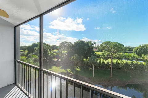 $349,000 | 6562 Boca Del Mar Drive, Unit 527, Boca Raton, FL 33433