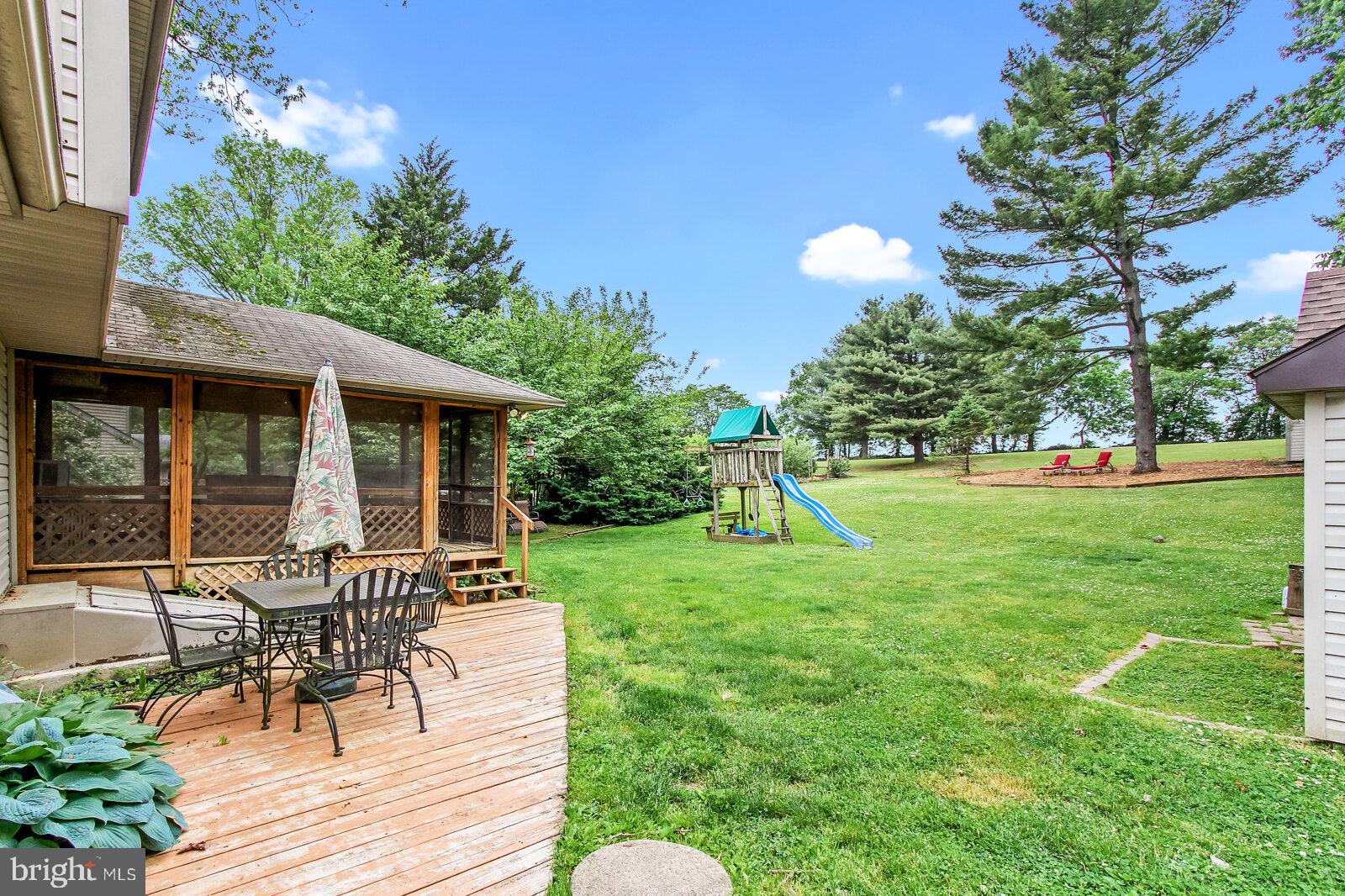 319 Terrace Road Mount Joy, PA 17552 - Photo 11 of 41