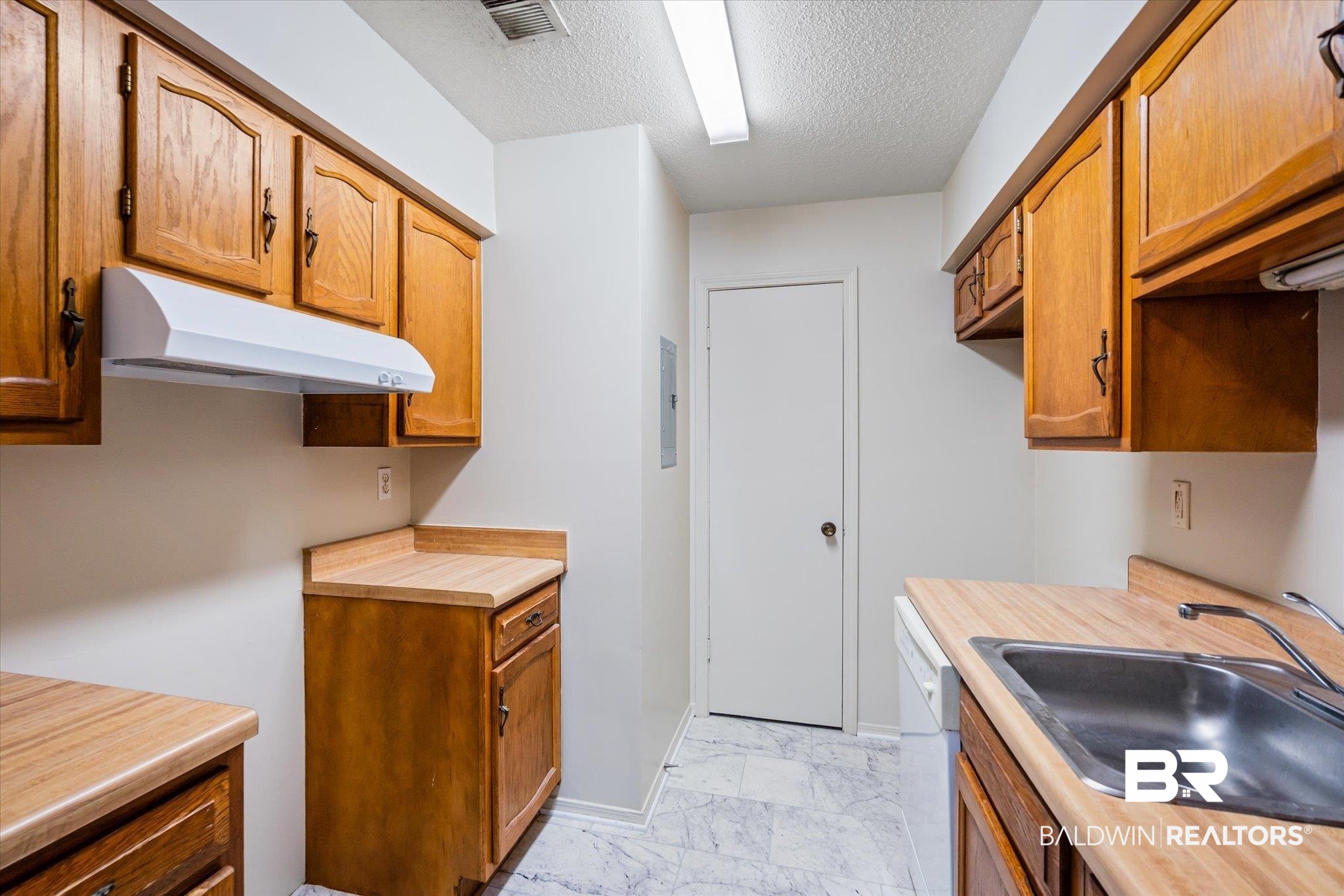 6050 Grelot Road, Unit 205 Mobile, AL 36609 - Photo 11 of 21