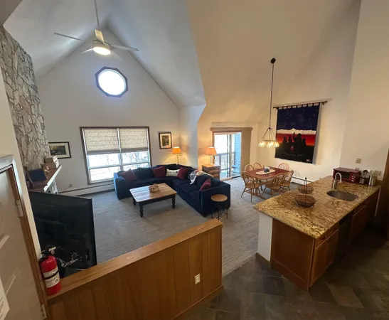 $489,000 | 4 Northbrook Village Road, Unit B33, West Dover, VT 05356