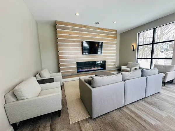 $489,000 | 4 Northbrook Village Road, Unit B33, West Dover, VT 05356