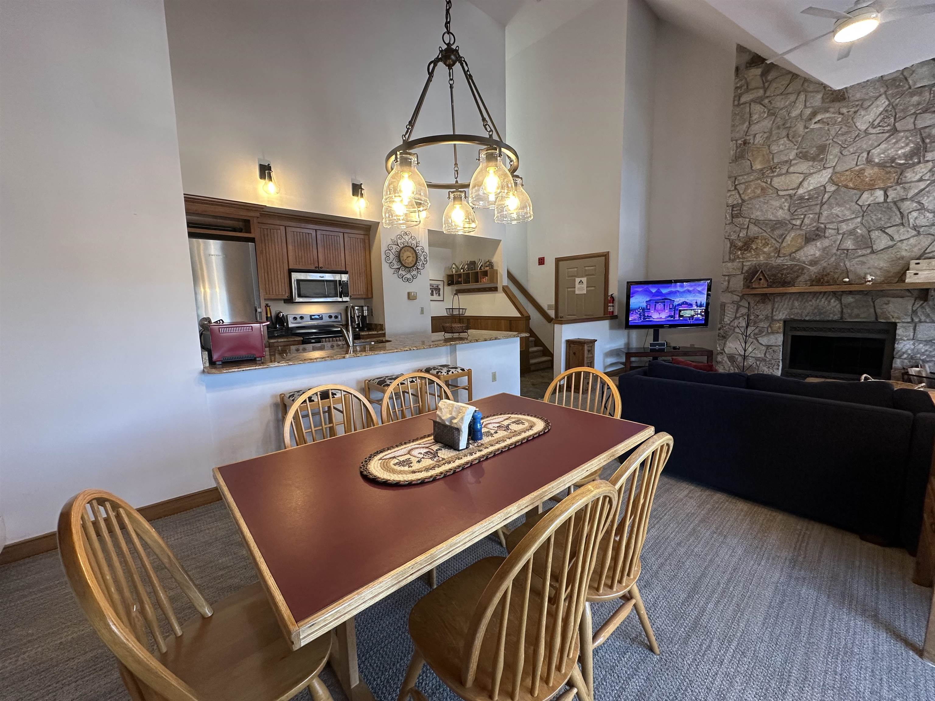 4 Northbrook Village Road, Unit B33 West Dover, VT 05356 - Photo 3 of 37