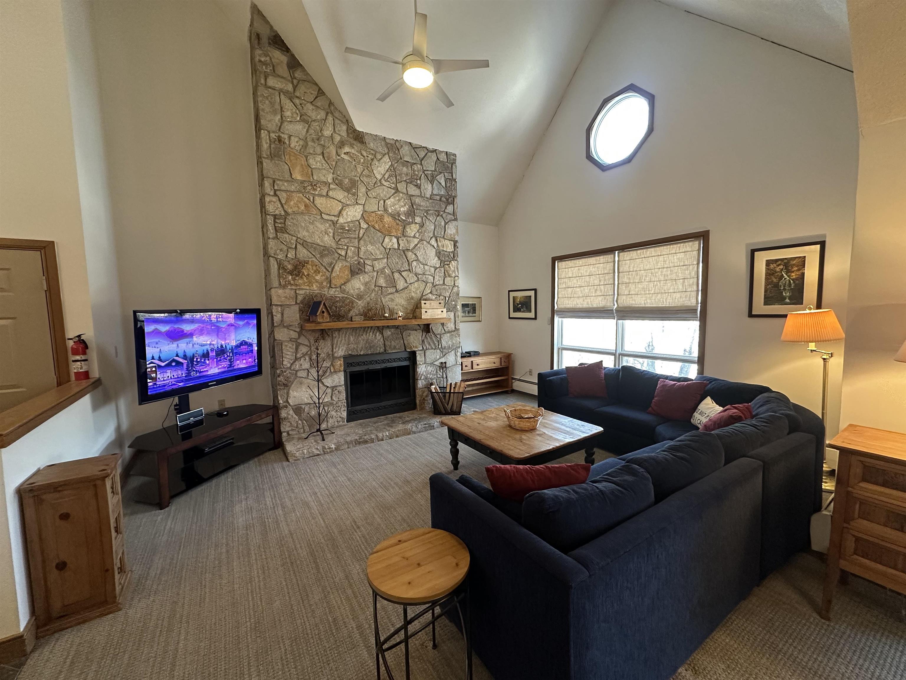 4 Northbrook Village Road, Unit B33 West Dover, VT 05356 - Photo 4 of 37