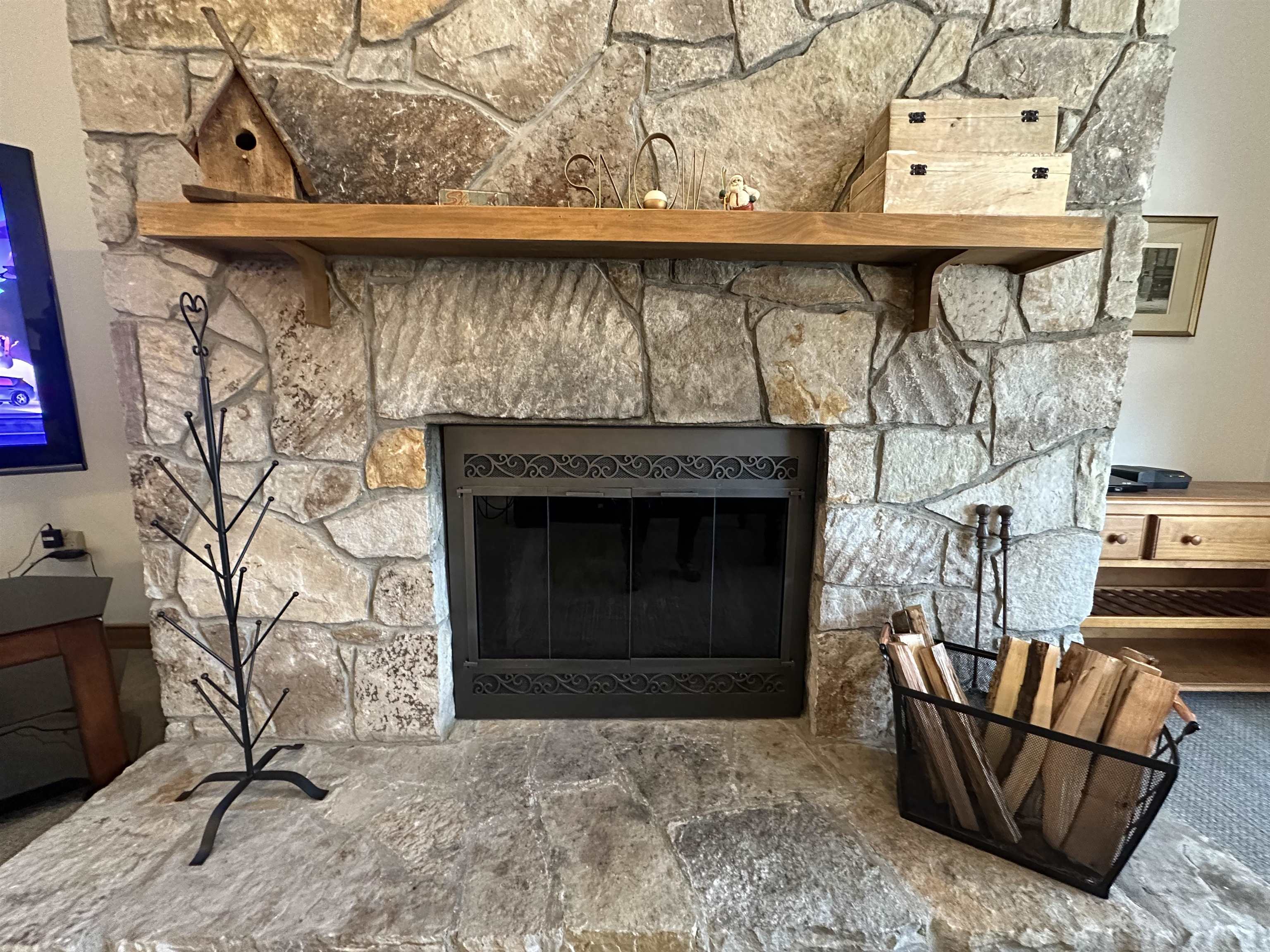 4 Northbrook Village Road, Unit B33 West Dover, VT 05356 - Photo 6 of 37