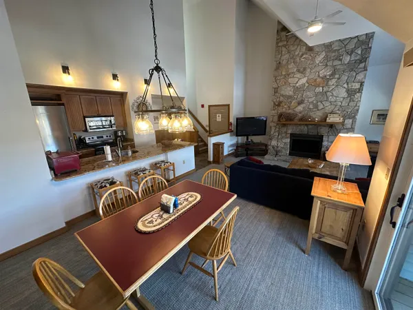 $489,000 | 4 Northbrook Village Road, Unit B33, West Dover, VT 05356