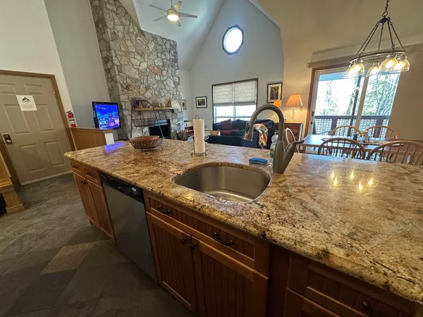 $489,000 | 4 Northbrook Village Road, Unit B33, West Dover, VT 05356