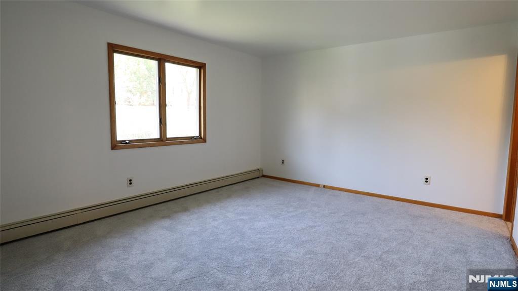 538 Hillside Street, Unit 2 Ridgefield, NJ 07657 - Photo 6 of 35