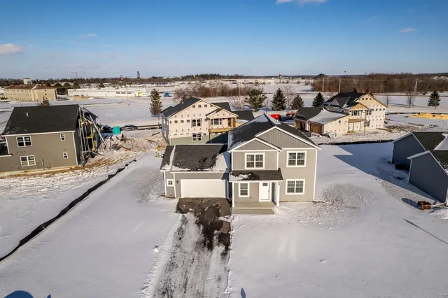 $379,900 | 15571 Finley Way, South Beloit, IL 61080