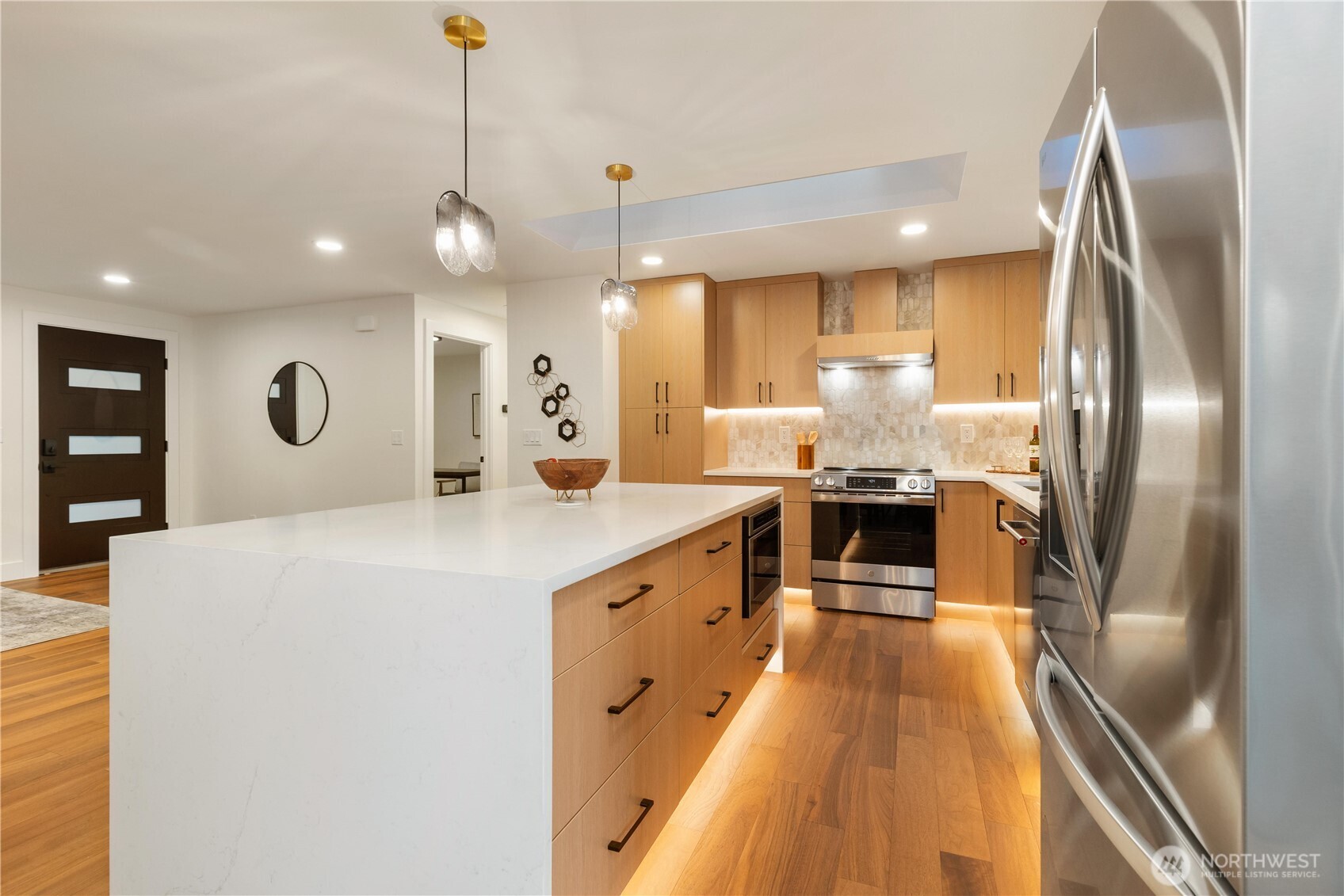 13405 Northeast 84th Street Redmond, WA 98052 - Photo 15 of 37