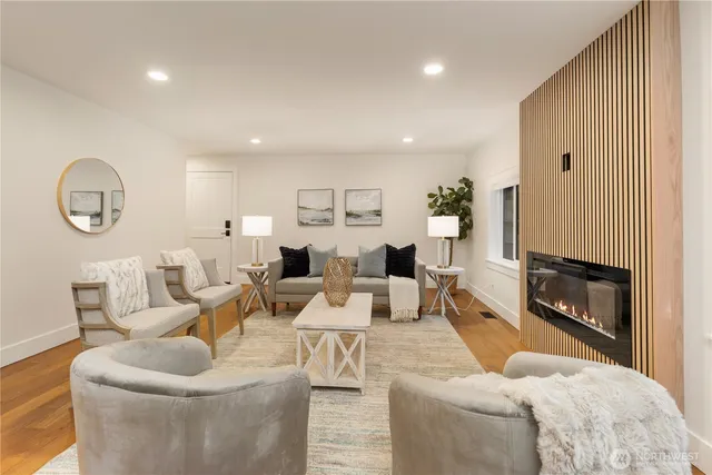 $1,699,990 | 13405 Northeast 84th Street, Redmond, WA 98052