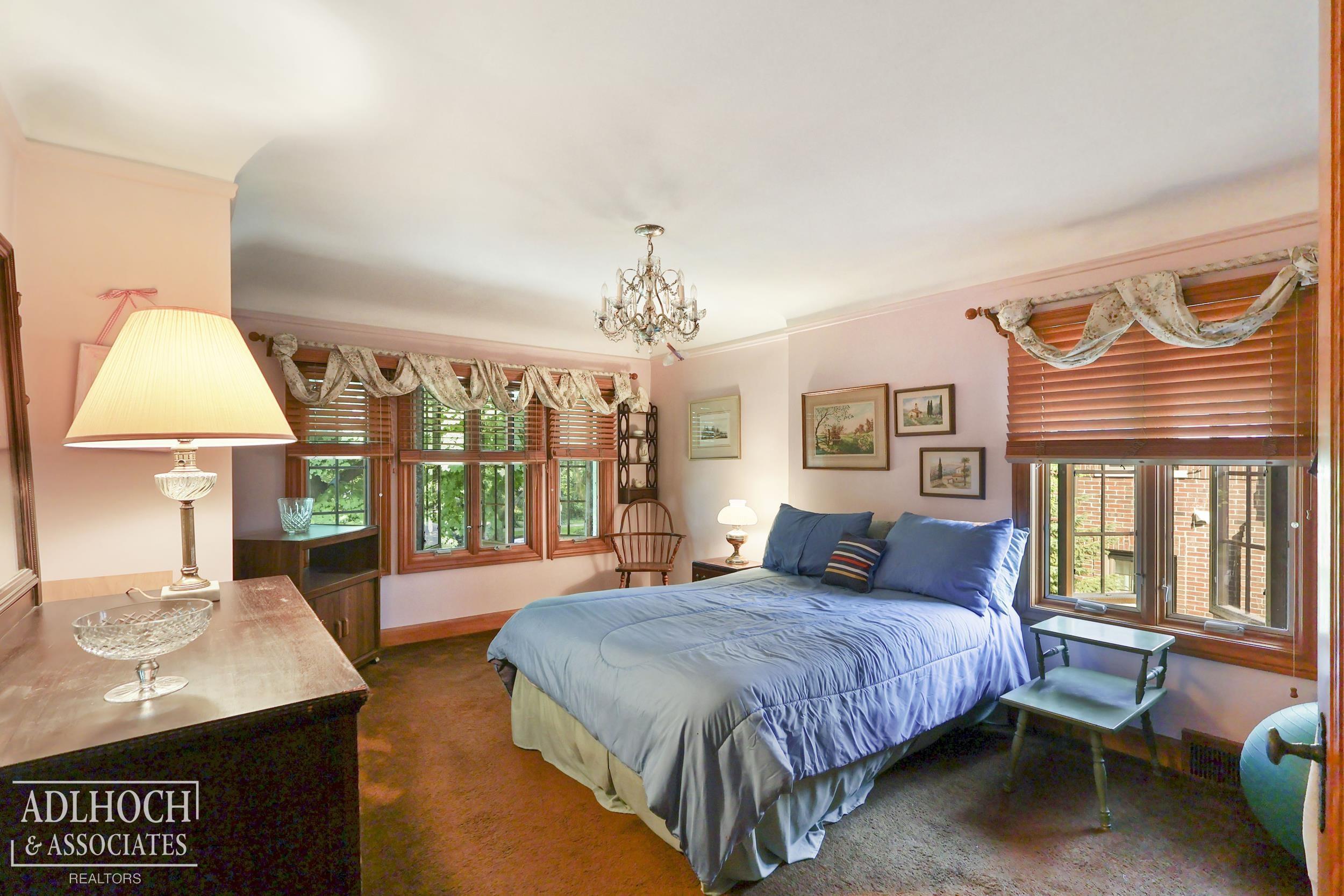 494 Washington Road Grosse Pointe, MI 48230 - Photo 15 of 22 50152703-eb5b31dc-8257-42a0-851c-0a860cee8b81.JPG