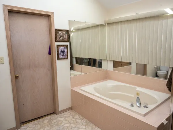 $315,000 | 232 Highland Road, Matteson, IL 60443