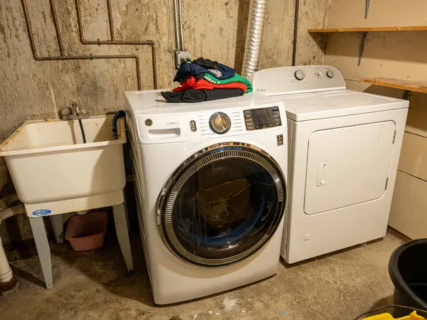 $315,000 | 232 Highland Road, Matteson, IL 60443