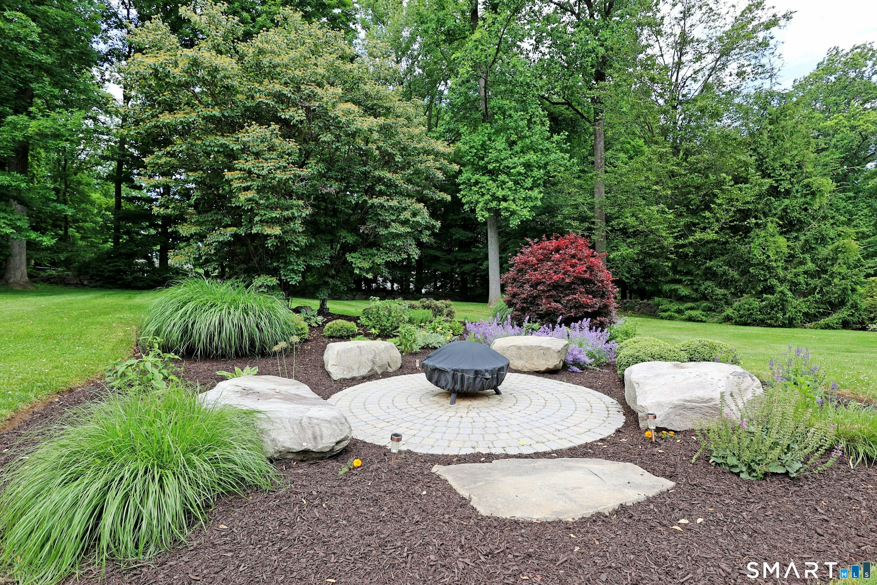 41 Nutmeg Ridge Ridgefield, CT 06877 - Photo 8 of 40
