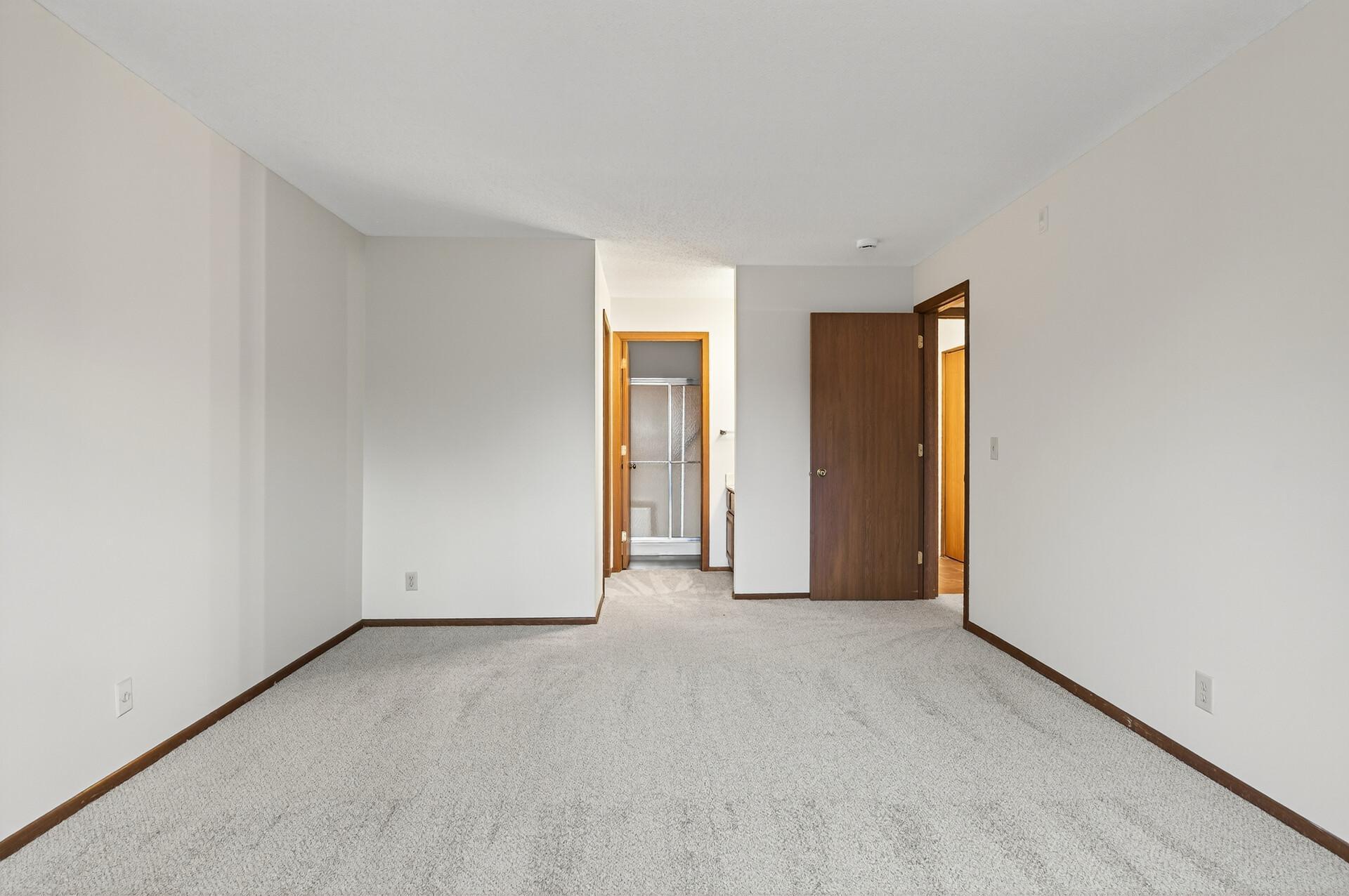 10441 Greenbrier Road, Unit 222 Minnetonka, MN 55305 - Photo 13 of 24